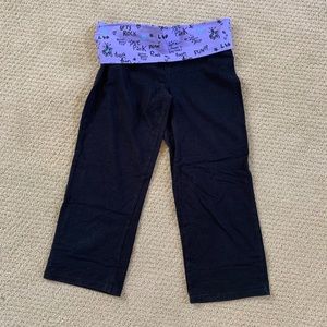 Victoria Secret PINK Yoga Capri Leggings